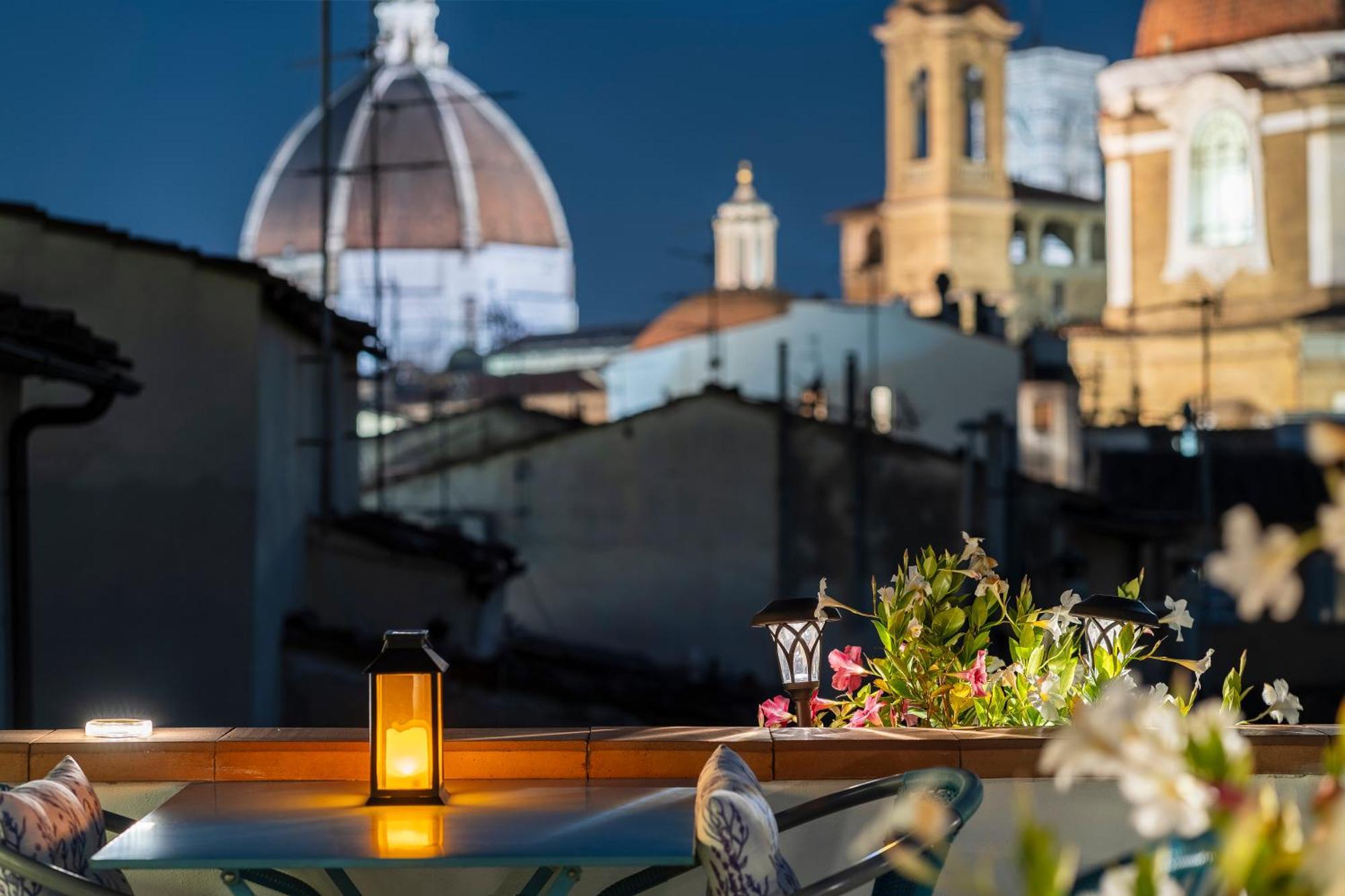 View Boutique - Milu Holidays Florenz